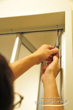 東京都小金井市 浴室折れ戸 樹脂パネル 交換修理 