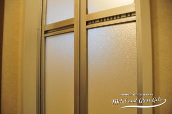 東京都小金井市 浴室折れ戸 樹脂パネル 交換修理 