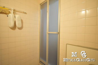 東京都東村山市 浴室折れ戸 交換修理 