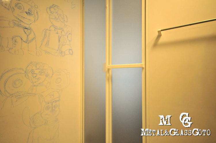 東京都 世田谷区 浴室折れ戸 交換修理 