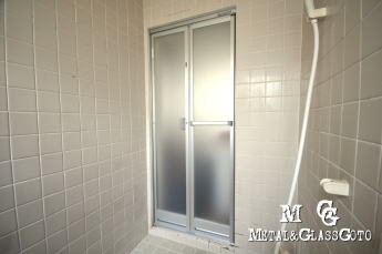 東京都 東村山市 浴室折れ戸 交換修理 