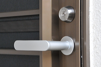 �h�A�C�� �h�A���� ���o�[�n���h��