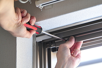 エコ引違い雨戸 取付方法