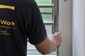 LIXIL �����ʊi�q �{�H���@