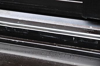 補修後にオーバーレール取付