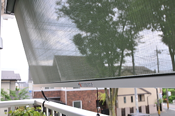 LIXIL �X�^�C���V�F�[�h ��t�Ǝ�