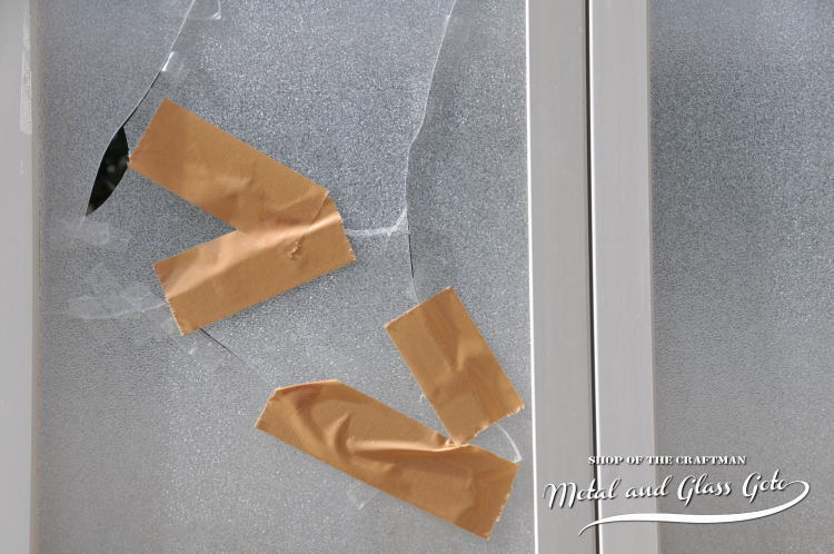 東京都国分寺市 浴室折れ戸 樹脂パネル 交換修理 