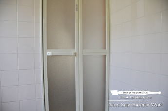 東京都東大和市 浴室折れ戸 交換工事 